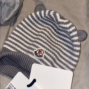 Moncler kids hat